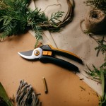 Zahradní nůžky,dvoučepelové P341 FISKARS