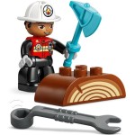 10473 Hasič.auto s hadicí a hasičem LEGO
